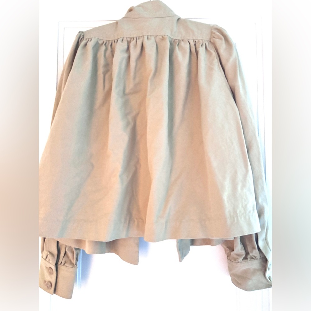 H&M PUFF-SLEEVED TWILL JACKET.  Still in stores at full price.  Worn once. - Picture 4 of 5